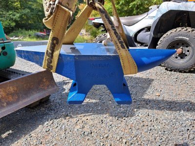 Vevor anvil side shot resized.jpg